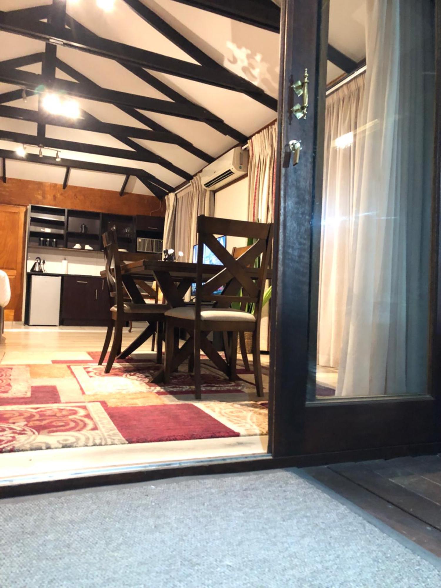 Sand River Guest House Йоганнесбурґ Екстер'єр фото